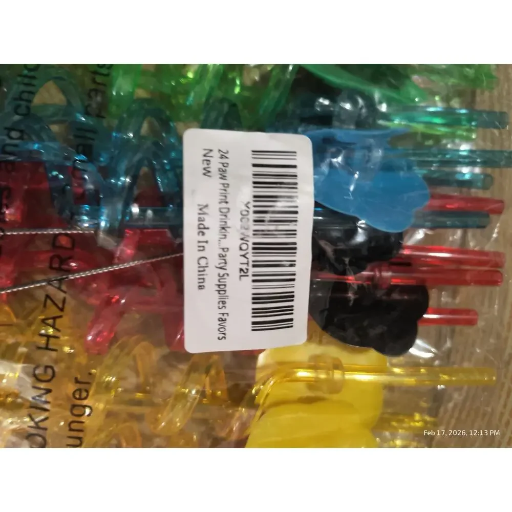 24 Piece Reusable Straws Paw Print Party Favors for Kids + 2 Cleaning Brushes